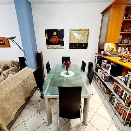 Large Terrace Near Centre Apartment *