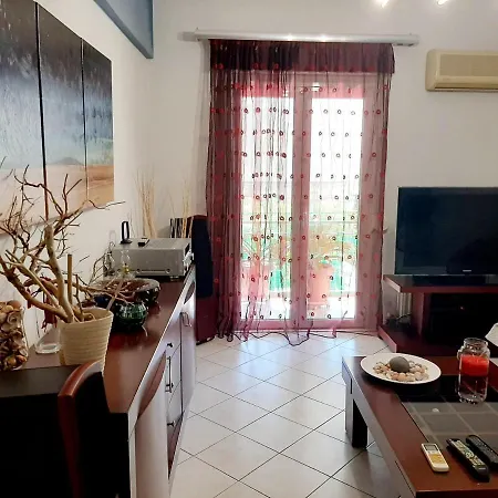Large Terrace Near Centre Apartment